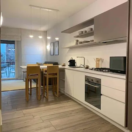 La Di Romeo Apartman *